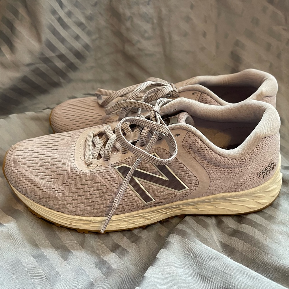 Women’s New Balance Fresh Foam sz 8